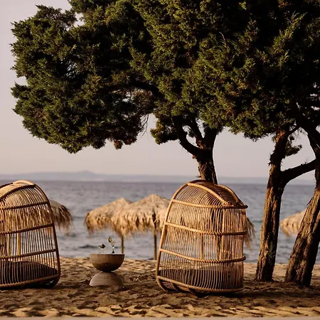 Cove Paros Szálloda Náusza