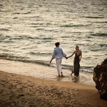 Cove Paros מלון נאוסה