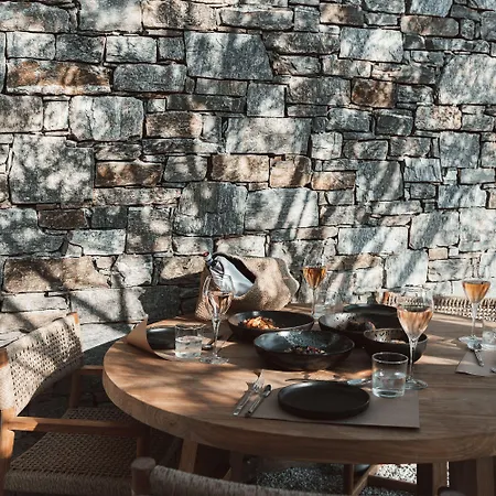 Cove Paros מלון נאוסה