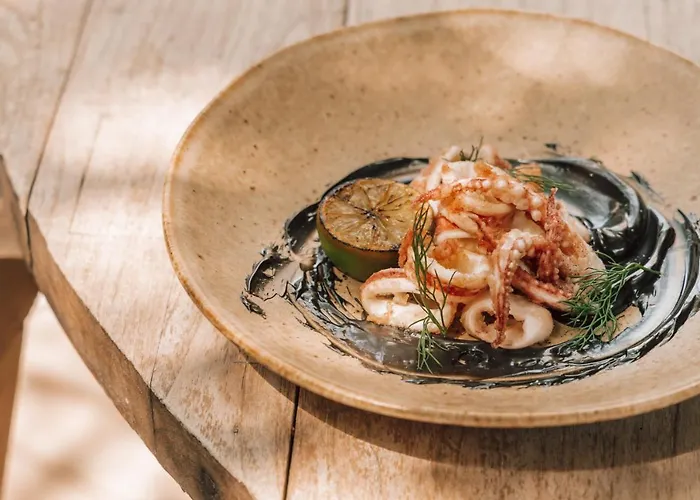 Cove Paros Szálloda Náusza