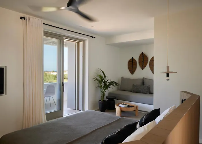 Cove Paros Szálloda