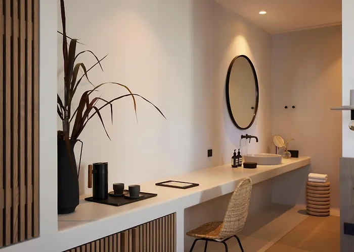 Cove Paros Szálloda 5*