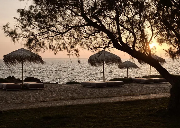 Cove Paros Szálloda Náusza