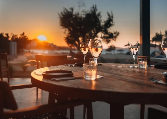 Cove Paros Szálloda 5*
